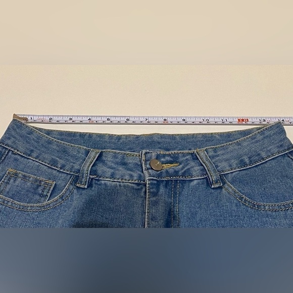 Shein Women’s Wide Leg Two-Toned Design Jeans Size M - Picture 6 of 6